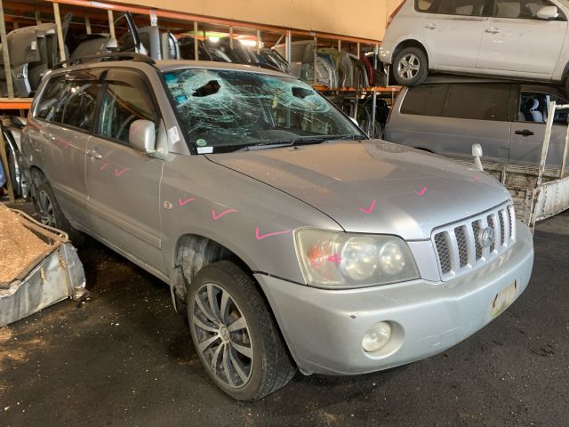 Toyota Kluger ACU20