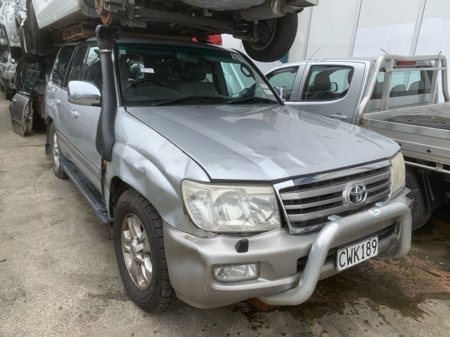 Toyota Landcruiser 100 SERIES