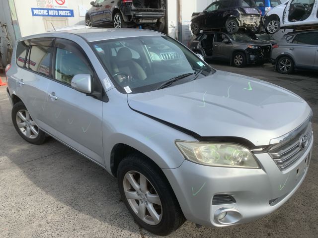 Toyota Vanguard ACA33